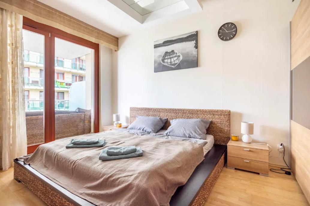 Danube Dream Superb View & Garage Appartement Boedapest